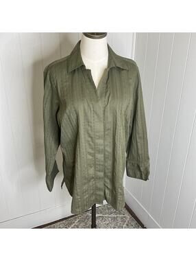 Foxcroft Women's Size 14W Plus Shaped Fit Gray Long Sleeve Button Down Shirt Top